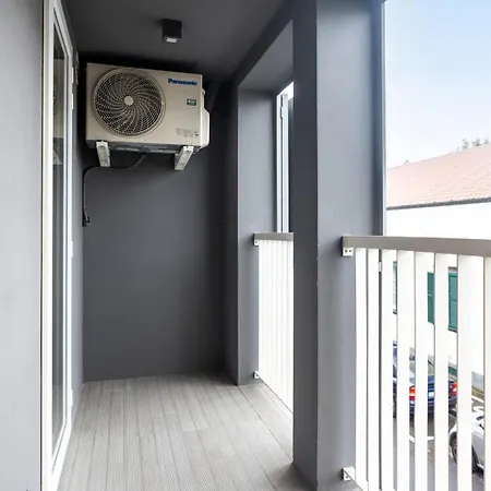 Feel Pdl 1 Διαμέρισμα Πόντα Ντελγκάντα