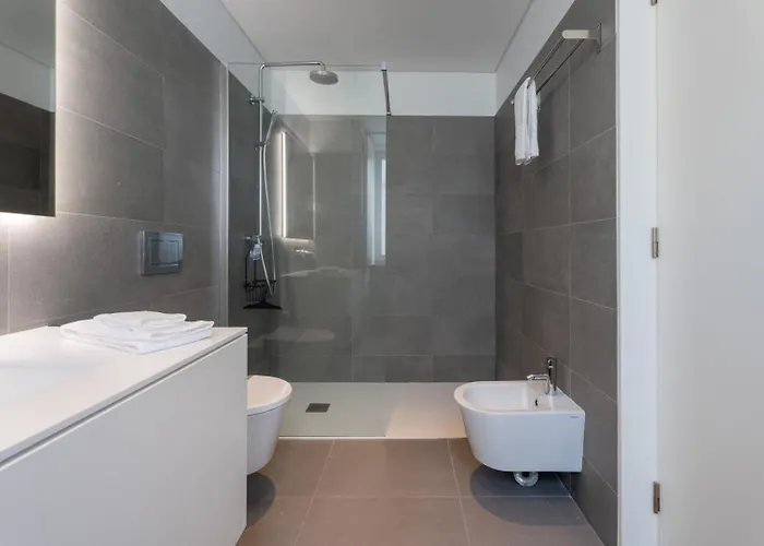 Feel Pdl 1 * Ponta Delgada